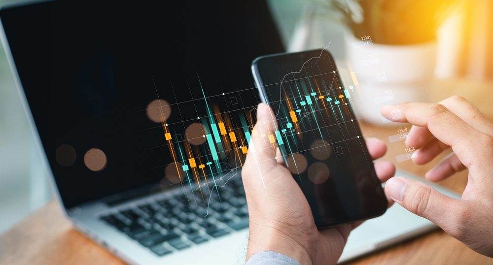 Businessmen,Investor,Think,Before,Buying,Stock,Market,Investment,Using,Smartphone